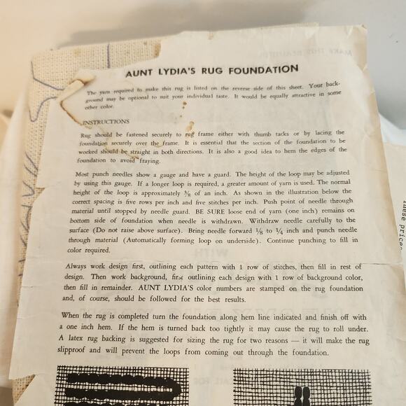 Vtg Aunt Lydia’s Red Barn Rug No 678 Punch Needle Foundation 24x36 Kit - Picture 3 of 10